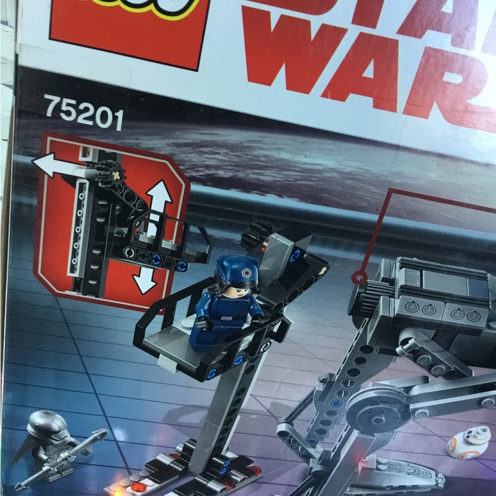Lego Star Wars 1st Order AT ST 75201 New with slight creases on box - Picture 13 of 16